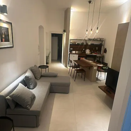 아파트 Rosselli 74 By Arbaspaa *